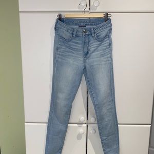 American Eagle High Rise Jegging Size 8